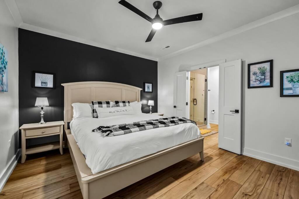 *Dog Friendly*Modern Home-Minutes To Dollywood, Gatlinburg, Smoky Mountains & Pigeon Forge! エクステリア 写真